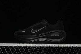Picture of Nike Vomero Plus _SKUfw20771985175844923fw
